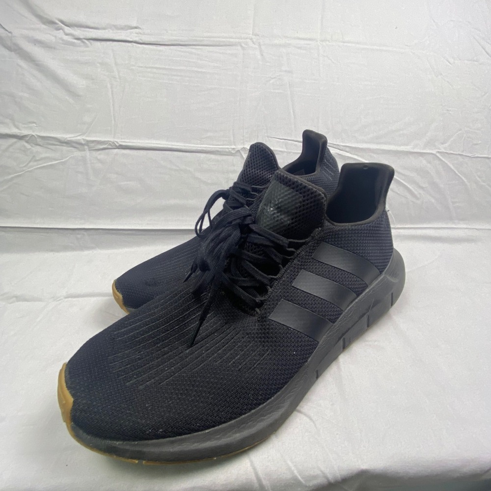 Adidas Swift Run Mens Shoes Black Gum Sole Sneakers EE4443 Size 14
